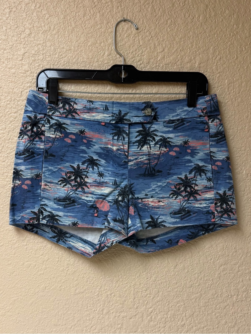 4/$20 J. Crew Blue Tropical Palm Print Shorts with Pink Accents